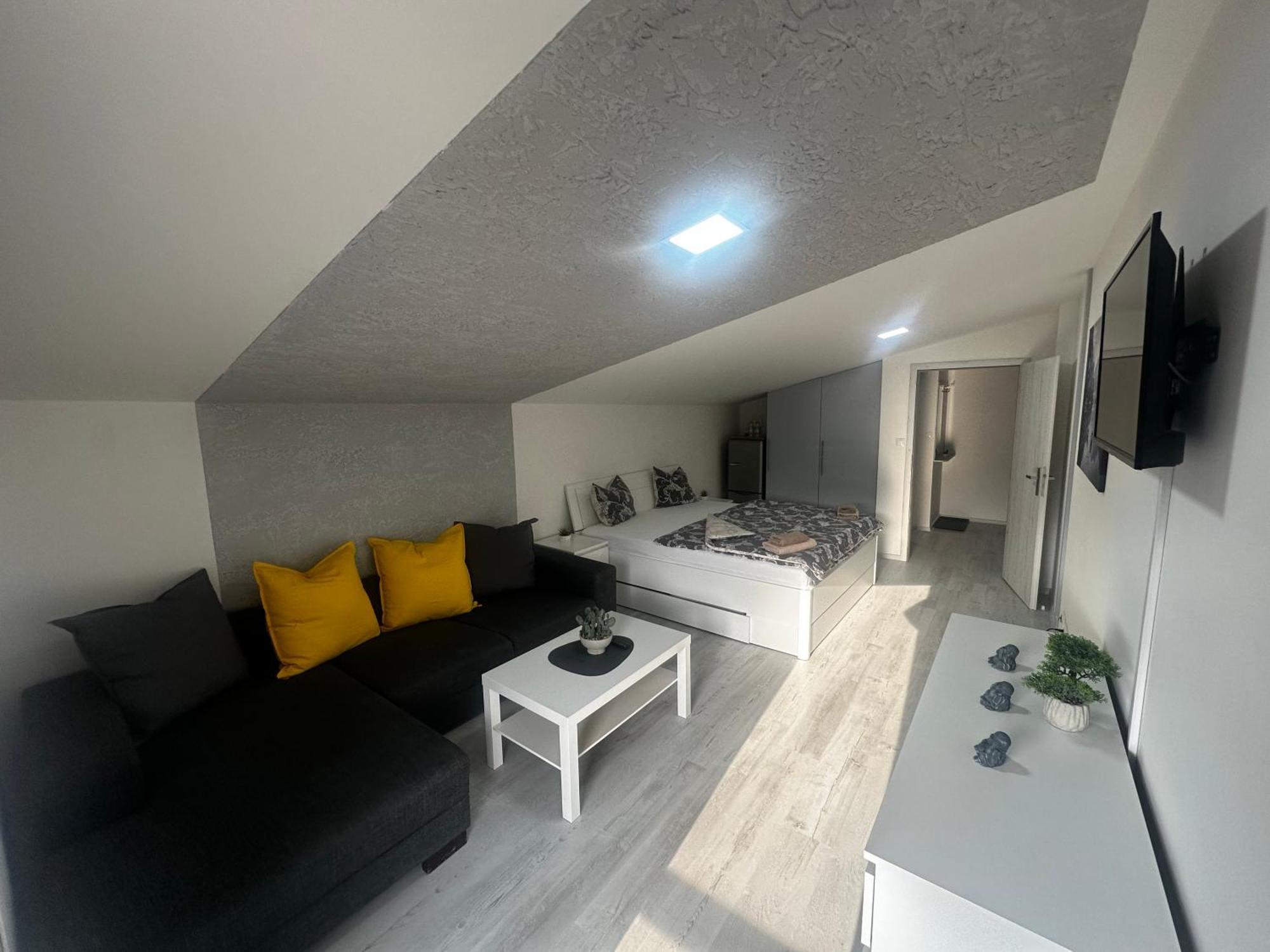 Penzion-Hutira Relax Club Handlova Luaran gambar